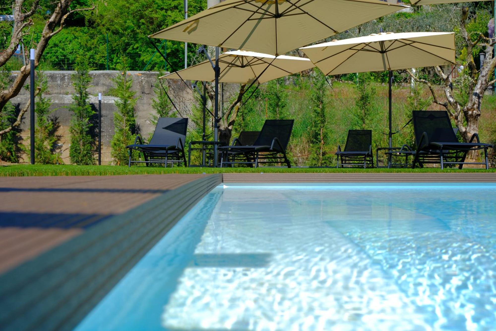 Costa Blu - Terrace Overlooking The Lake & Pool Рива ди Солто Екстериор снимка