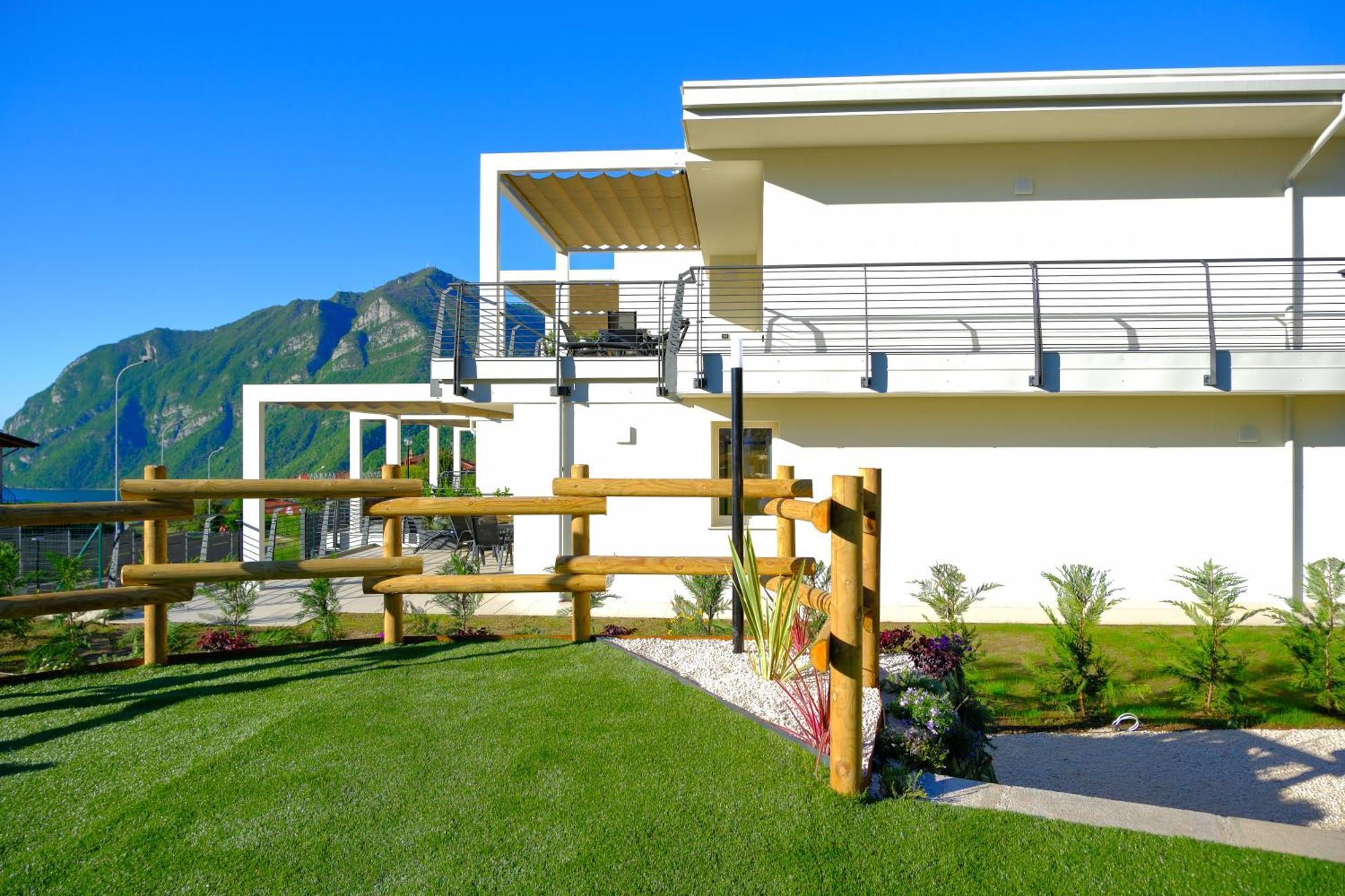 Costa Blu - Terrace Overlooking The Lake & Pool Рива ди Солто Екстериор снимка